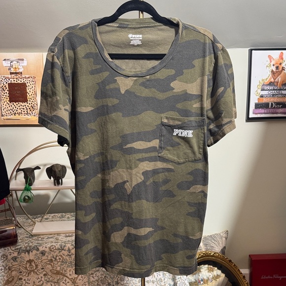 Great Condition PINK Victoria's Secret Green Camouflage Tee w/PINK Graphics - Picture 3 of 6